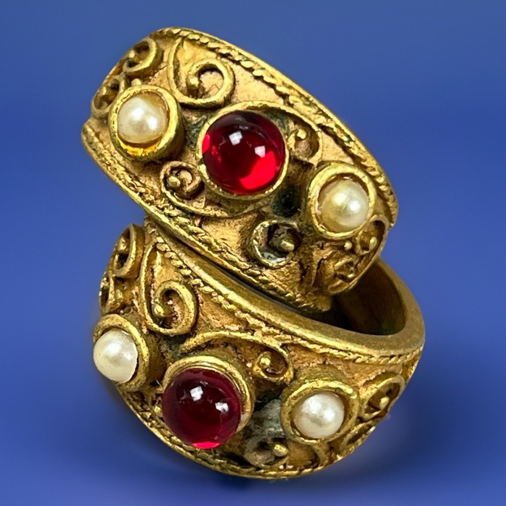 Vintage‎ Venue Hoop Earrings Gold-Tone Faux Pearl / Red Ruby Etruscan Style